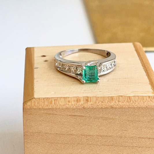 Estate 14KT White Gold .62 CT Princess-Cut Emerald + Diamond Ring