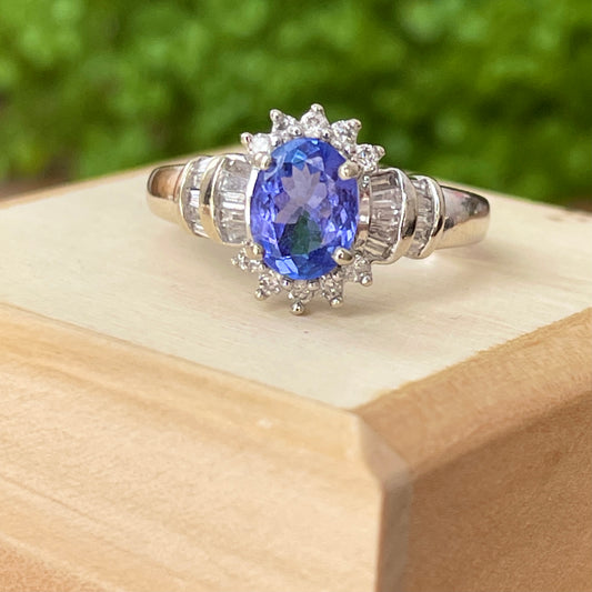 Estate 14KT White Gold Oval 1.50 CT Tanzanite + Diamond Had Halo Ring