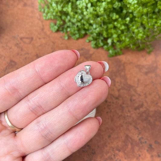 14KT White Gold Detailed Mini Heart Locket Pendant