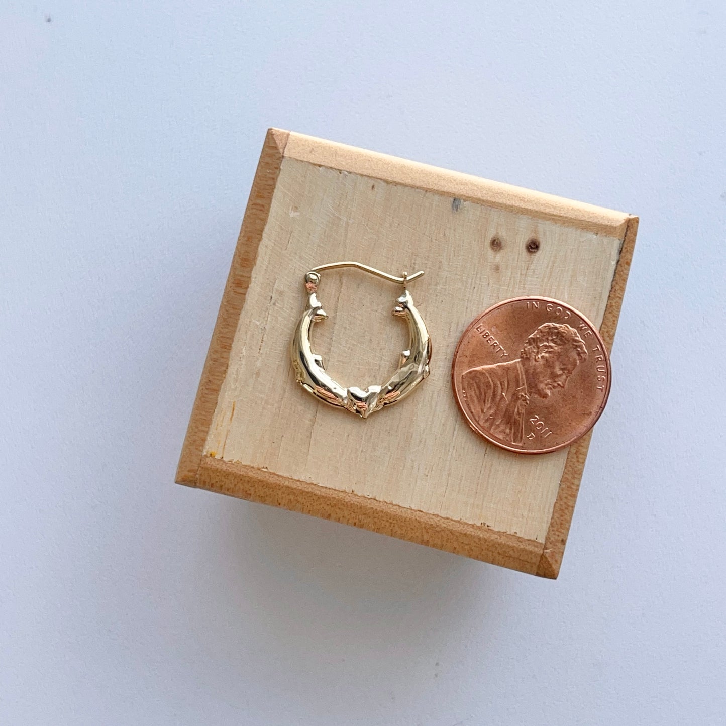 10KT Yellow Gold Dolphin Heart Hoop Earrings