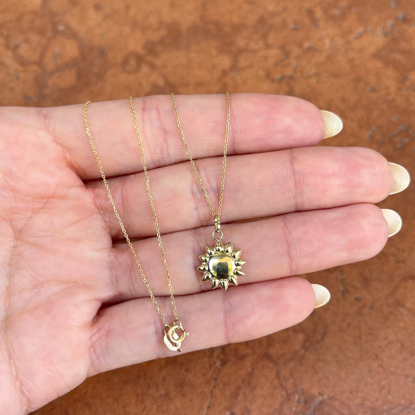 14KT Yellow Gold Puffed Sun Pendant Chain Necklace