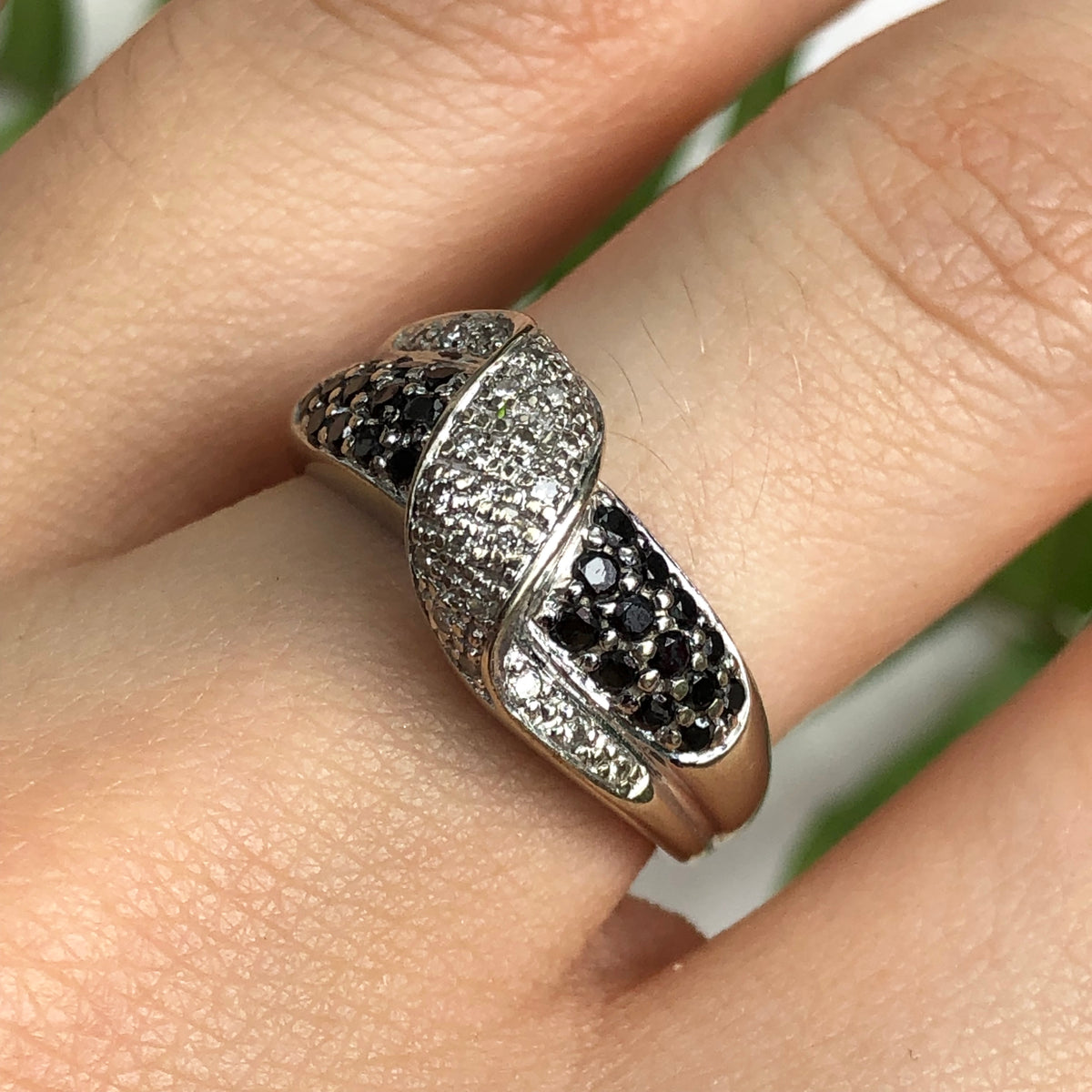 Estate 14KT White Gold Pave Black + White Diamond Cigar Band Ring Size 7, Estate 14KT White Gold Pave Black + White Diamond Cigar Band Ring Size 7 - Legacy Saint Jewelry