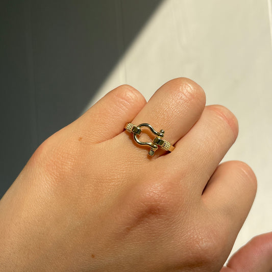 10KT Yellow Gold Shackle Rope Edge Ring
