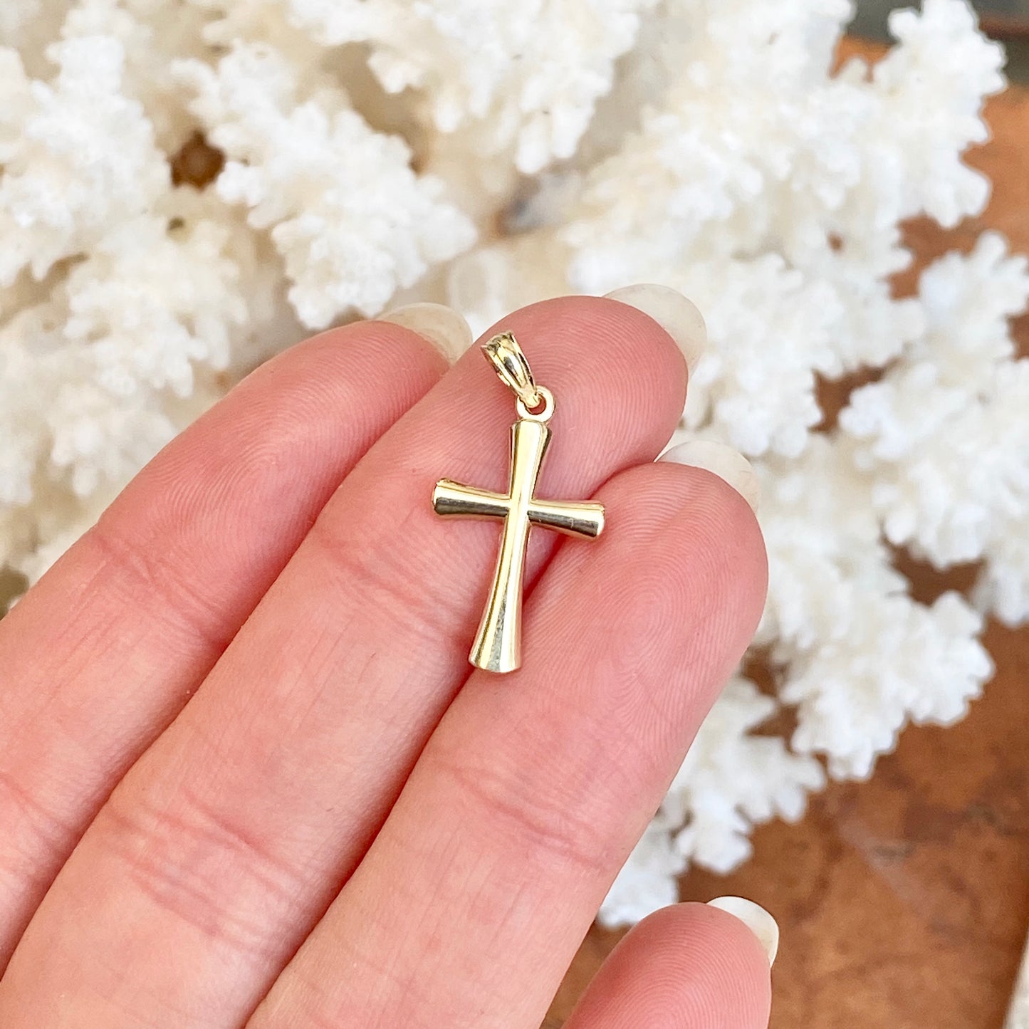 10KT Yellow Gold Beveled Cross Pendant Charm