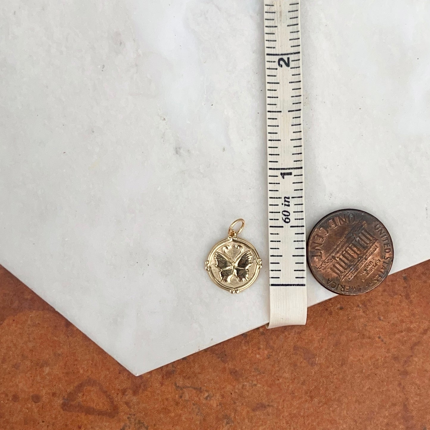 14KT Yellow Gold Raised Butterfly Round Pendant Charm