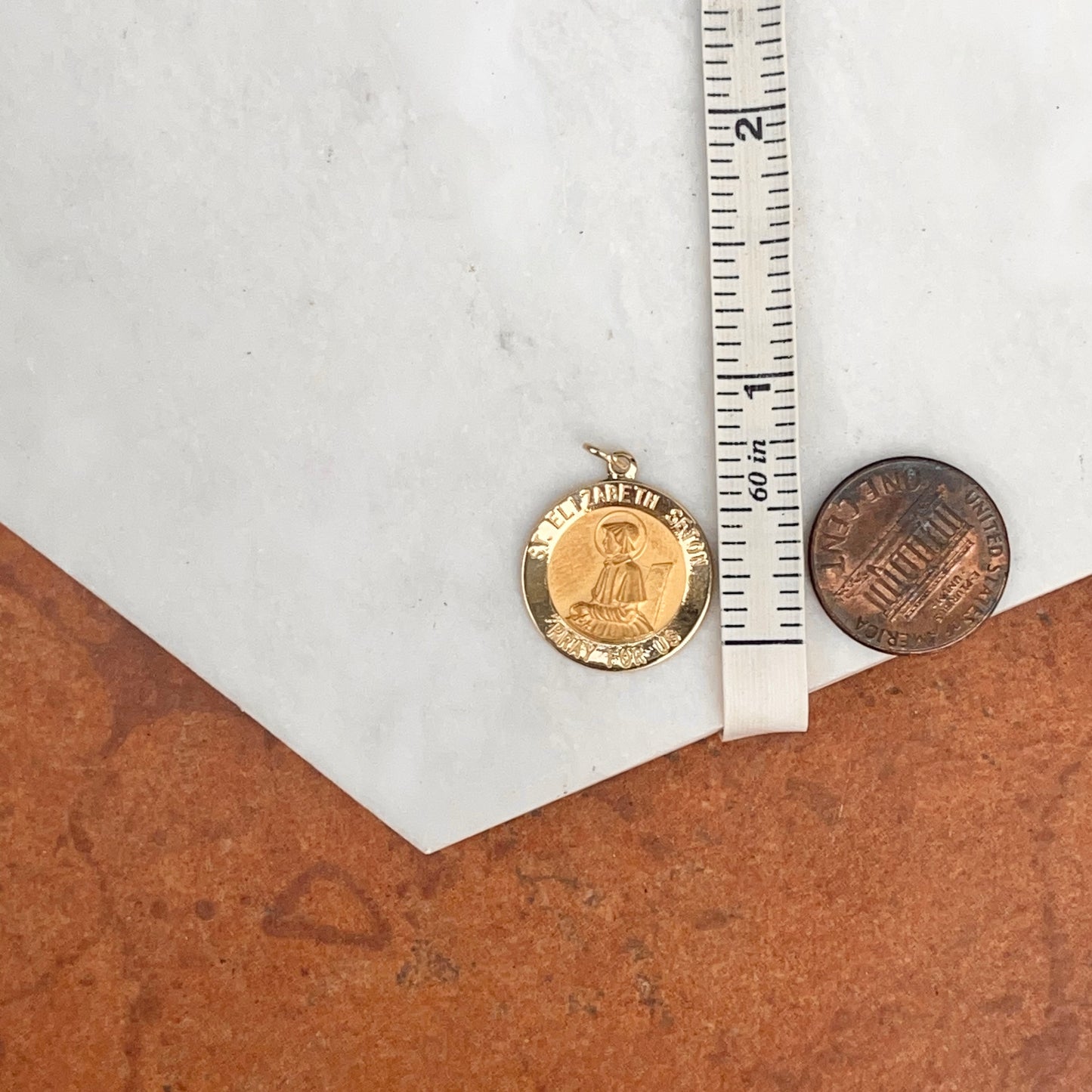 14KT Yellow Gold St Elizabeth Seton Round Medal Pendant 18mm