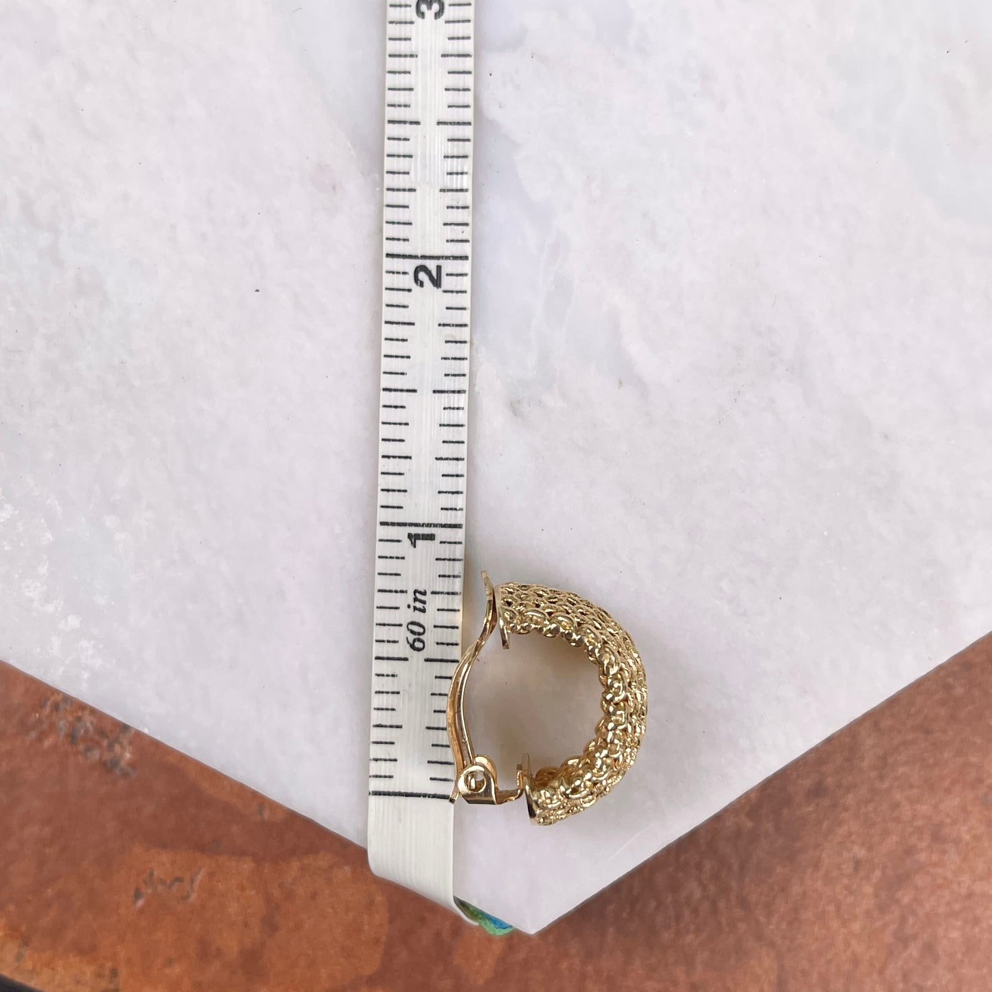 Estate 14KT Yellow Gold Hammered Mesh Weave Omega Earrings - LSJ