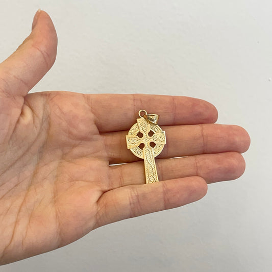 14KT Yellow Gold Large Celtic Eternity Circle Cross Pendant