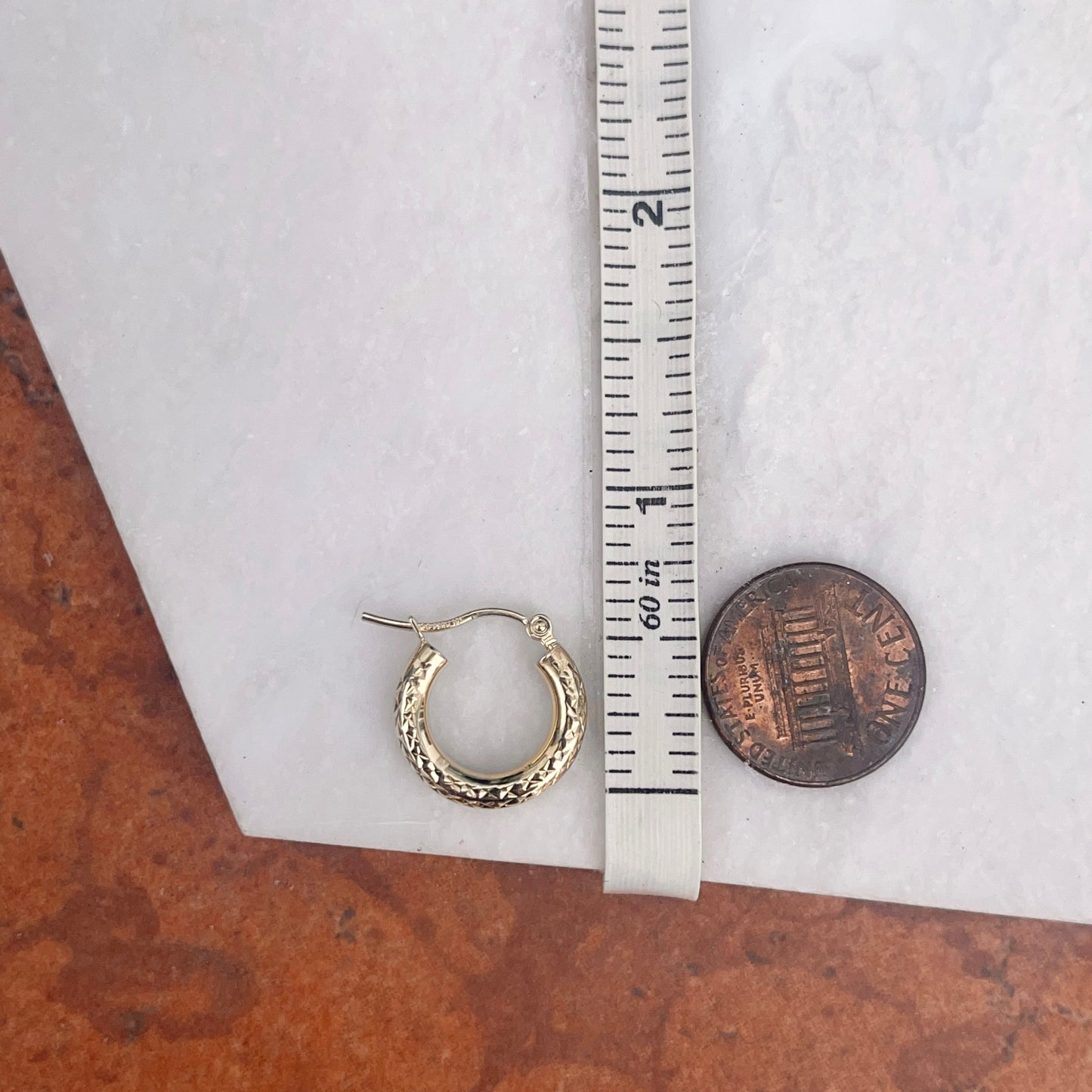 10KT Yellow Gold Diamond-Cut Tube Hoop Earrings 10mm