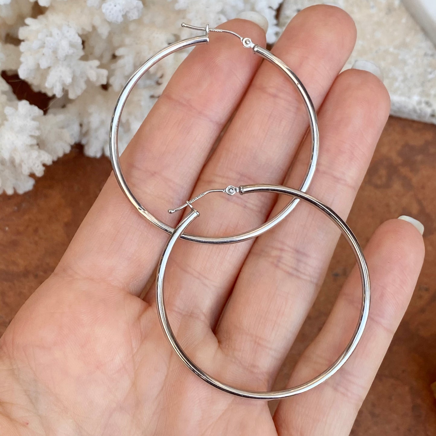 10KT White Gold Polished Thin Tube Hoop Earrings 45mm