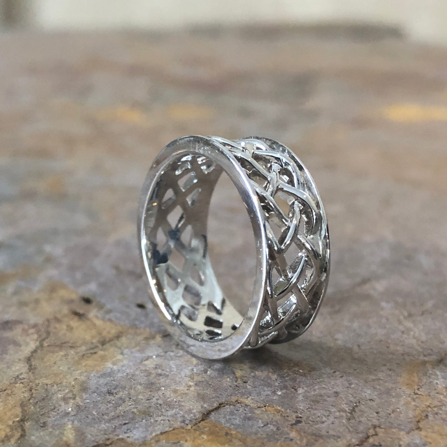 10KT White Gold Irish/Scottish Celtic Open Weave Band Ring, 10KT White Gold Irish/Scottish Celtic Open Weave Band Ring - Legacy Saint Jewelry
