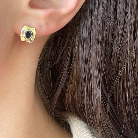 14KT Yellow Gold Bezel Set Blue Sapphire Stud Earrings