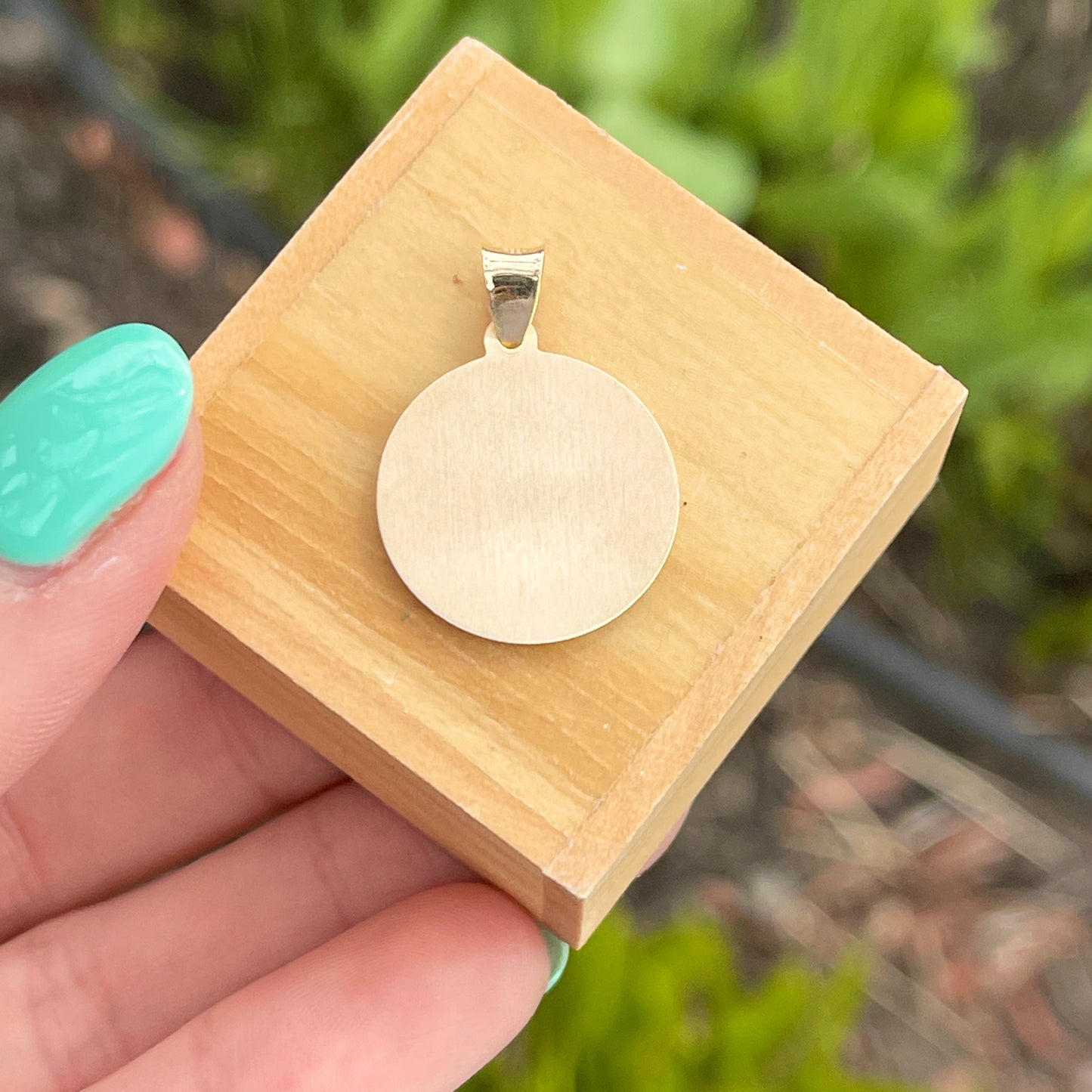 14KT Yellow Gold Saint Catherine Round Medal Pendant Charm 19mm