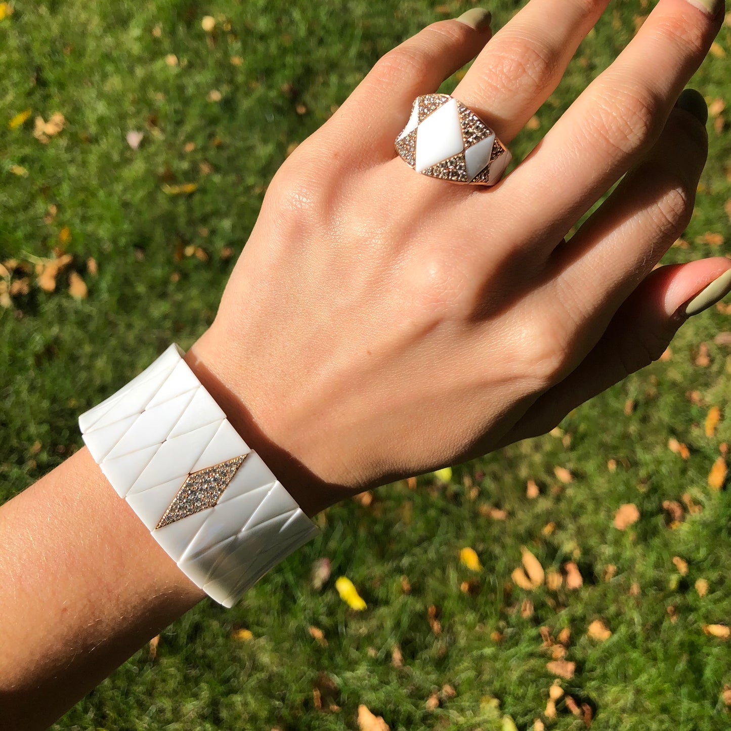 "Roberto Demeglio" 18KT Rose Gold Pave Diamond Links Ceramic Stretch Estate Bracelet - Legacy Saint Jewelry