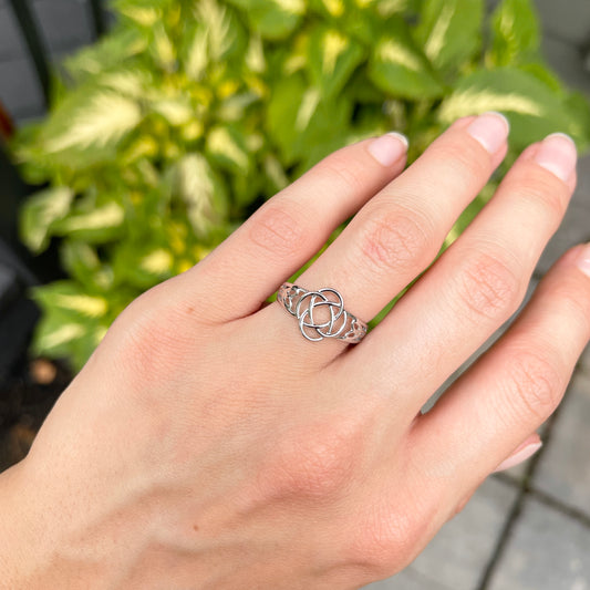 14KT White Gold Polished Celtic Knot Weave Design Ring