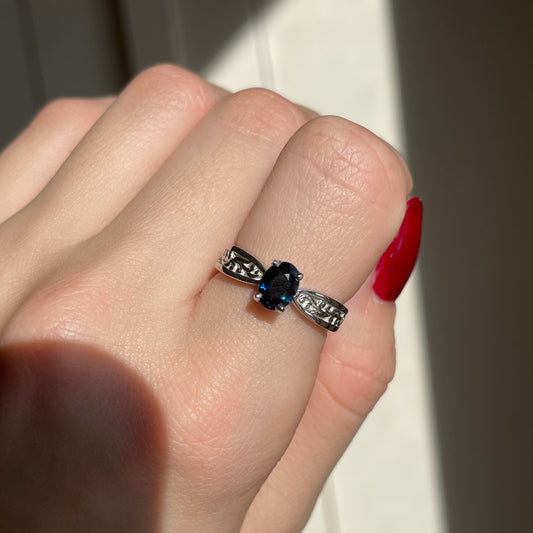 14KT White Gold Oval .90 CT Blue Sapphire Textured Band Ring