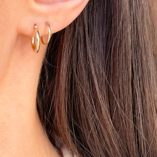 10KT Yellow Gold 2mm Tube Hoop Earrings 9mm