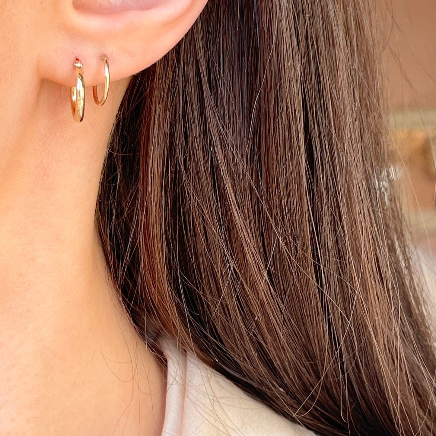 10KT Yellow Gold 2mm Tube Hoop Earrings 9mm