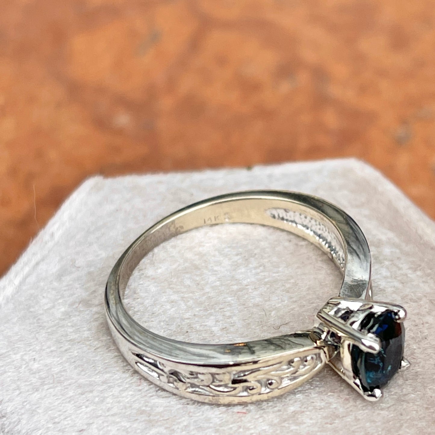 14KT White Gold Oval .90 CT Blue Sapphire Textured Band Ring