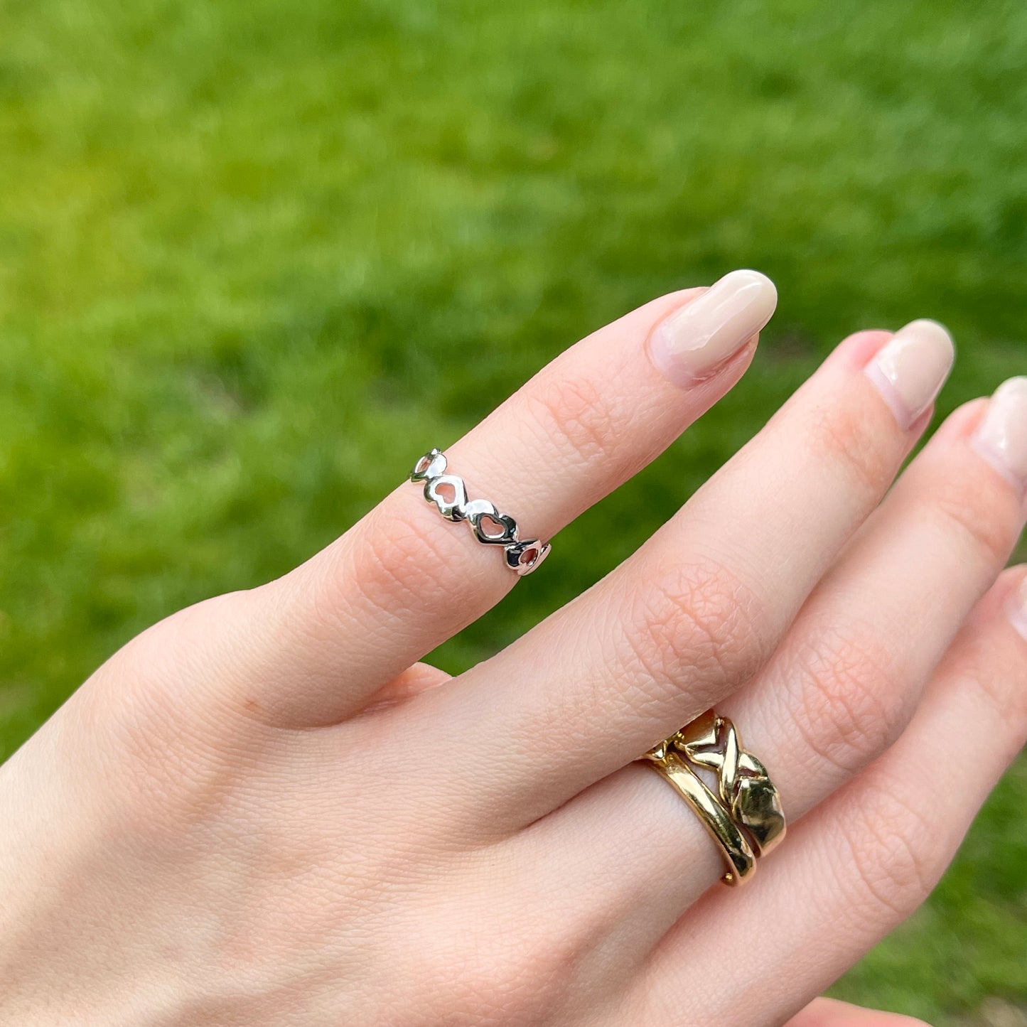 14KT White Gold Hearts Design Toe Ring