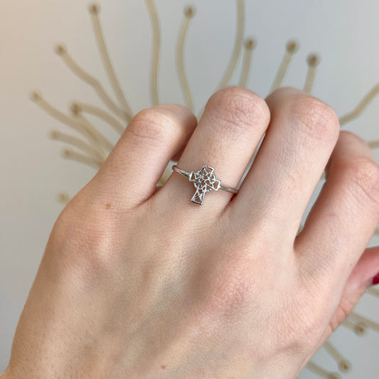 14KT White Gold Celtic Cross Open Weave Style Ring - LSJ