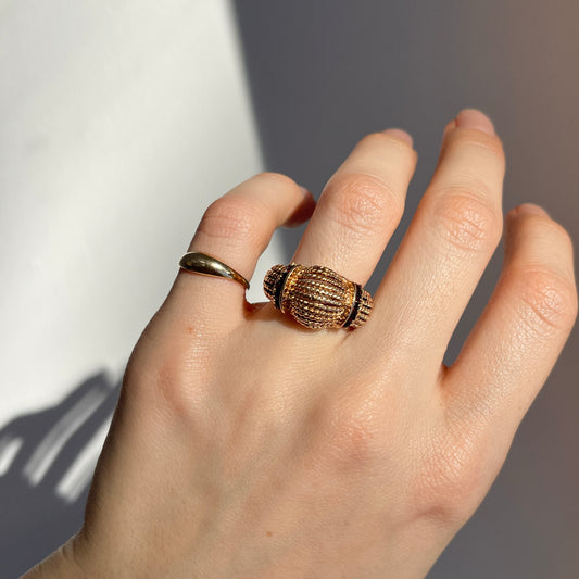 Estate 14KT Yellow Gold Rope Twist Garnet Etruscan Ring