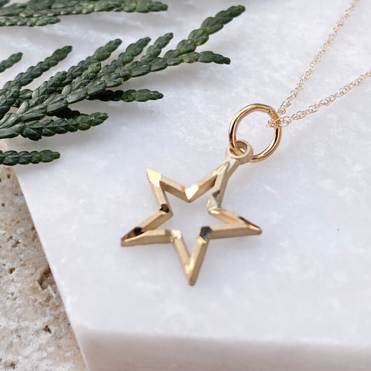 OOO 10KT Yellow Gold Diamond-Cut Star Pendant Chain Necklace, OOO 10KT Yellow Gold Diamond-Cut Star Pendant Chain Necklace - Legacy Saint Jewelry