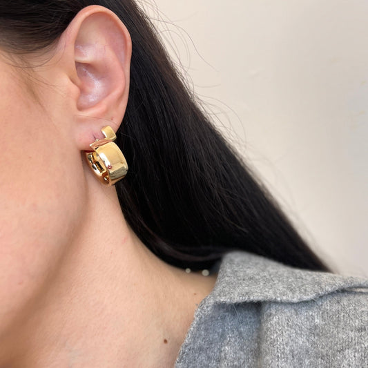 Estate 14KT Yellow Gold Chunky Round Hoop Earrings Mismatch Pair - LSJ