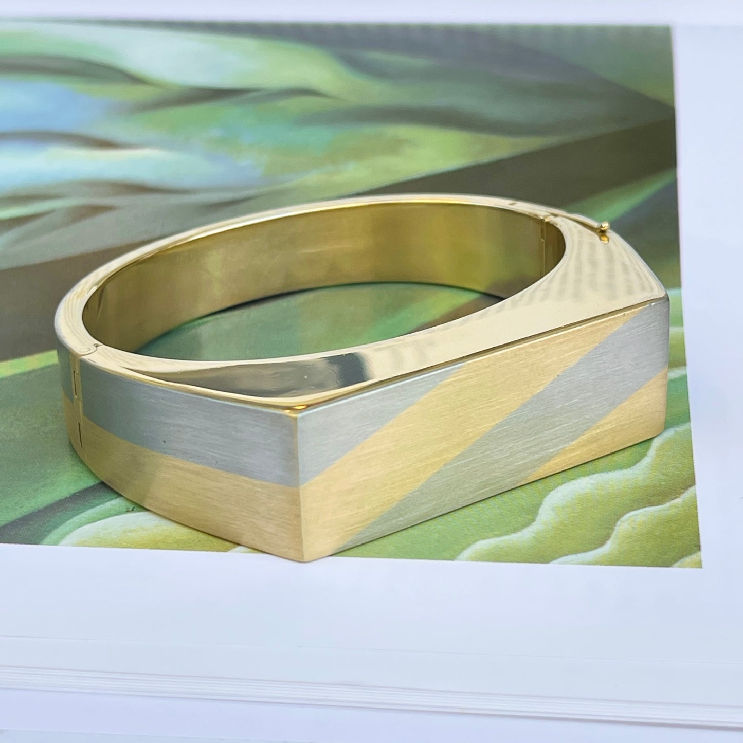 Estate 18KT Yellow Gold + White Gold Matte Striped 70s Bangle Bracelet