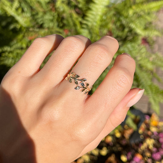 14KT Yellow Gold Leaf Vines Band Ring
