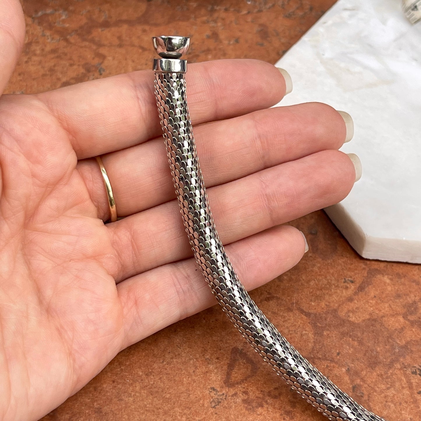 Estate 14KT White Gold Snake Mesh Rounded Bangle Bracelet