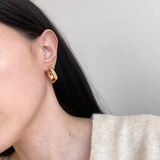 14KT Yellow Gold Squared Hoop Earrings 20mm