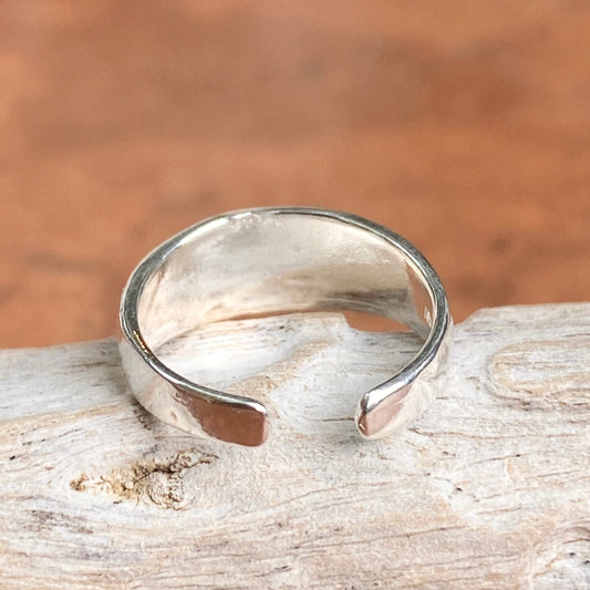 Sterling Silver Detailed Flower Pattern Toe Ring