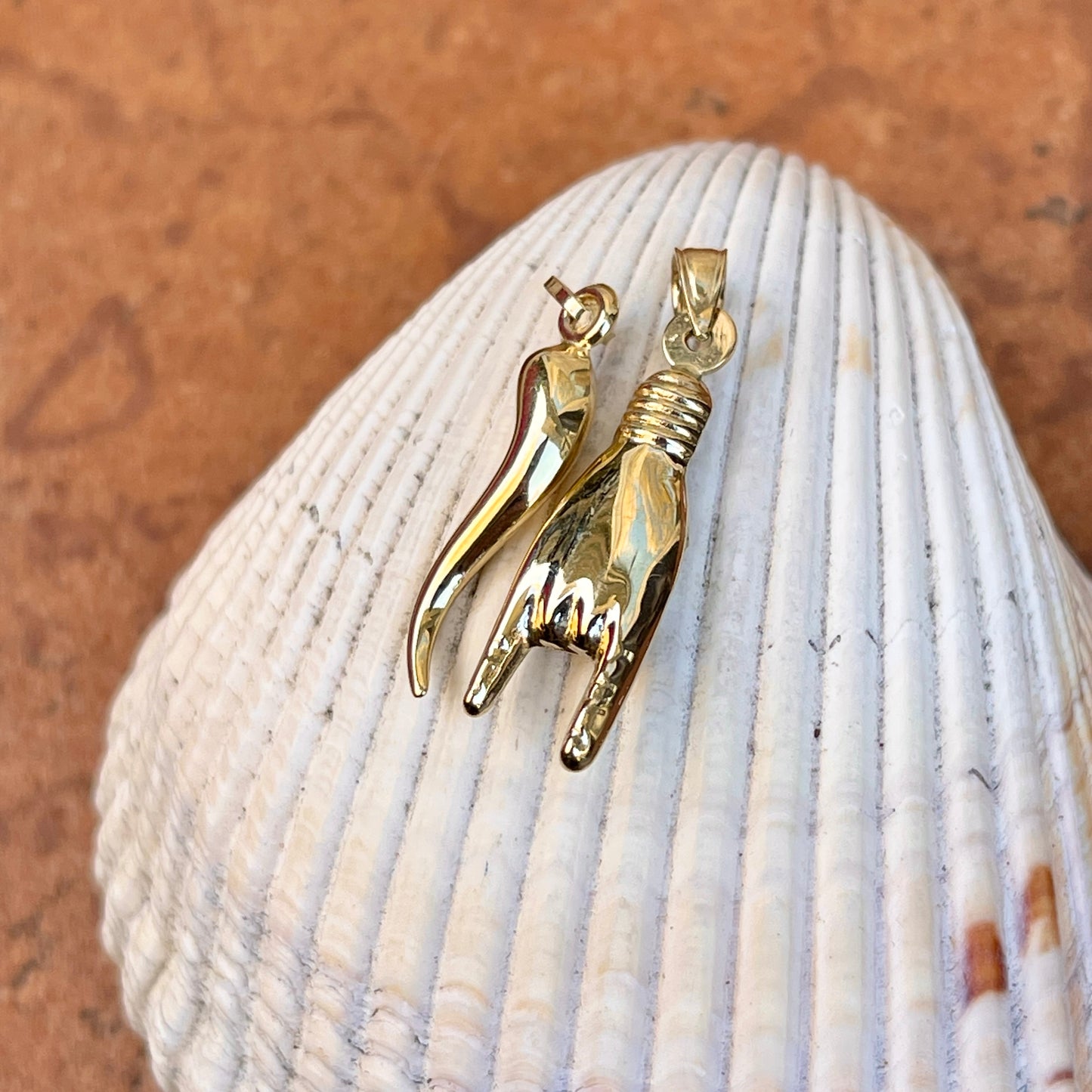 14KT Yellow Gold Corno Italian Horn + Mano Cornuto Pendant Set Large Size