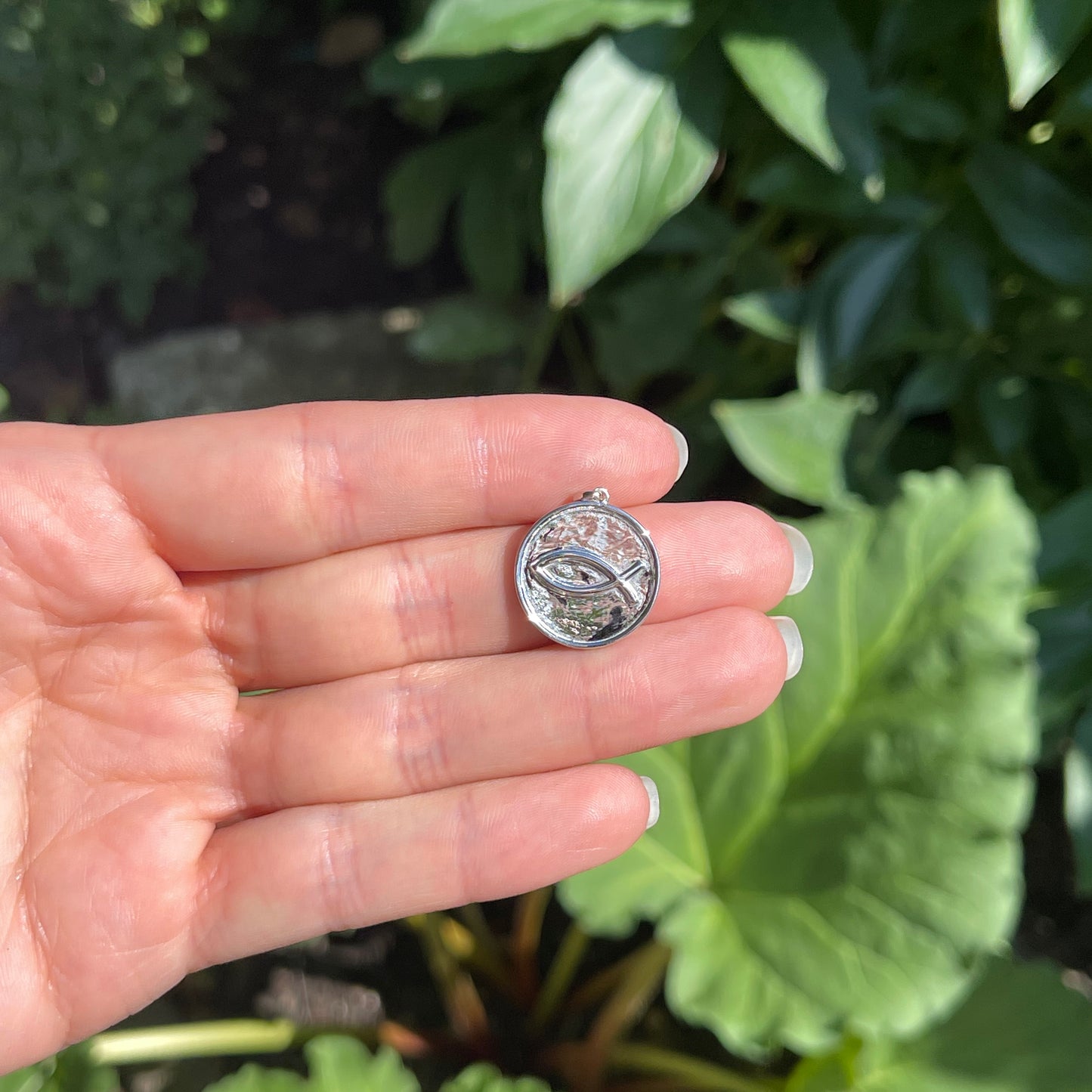 14KT White Gold Matte Ichthus Round Medal Disc Pendant 20mm