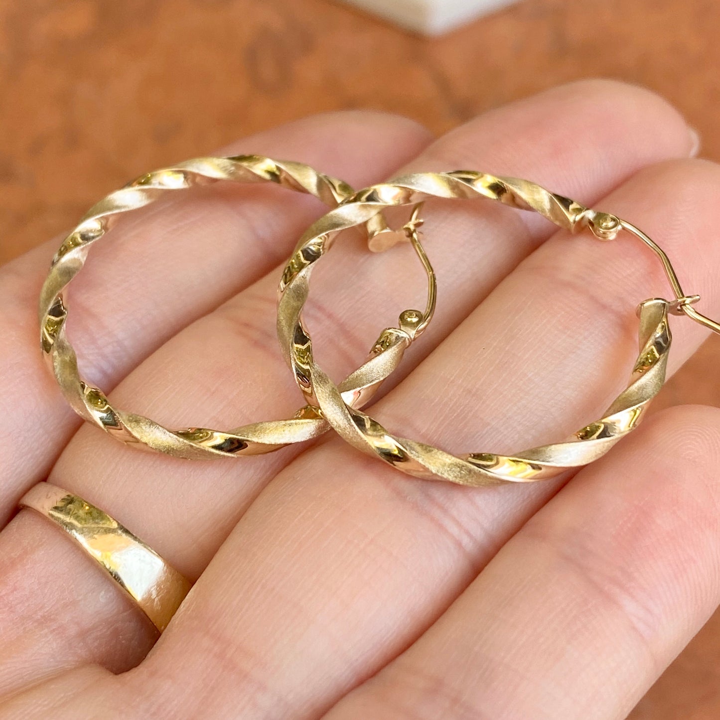 10KT Yellow Gold Polished + Satin Twisted Hoop Earrings 30mm