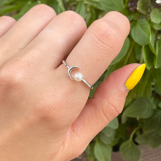 Sterling Silver Freshwater Pearl Crescent Moon Open Ring