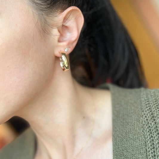 14KT Yellow Gold Shiny 6mm Oval Omega Hoop Earrings 22mm