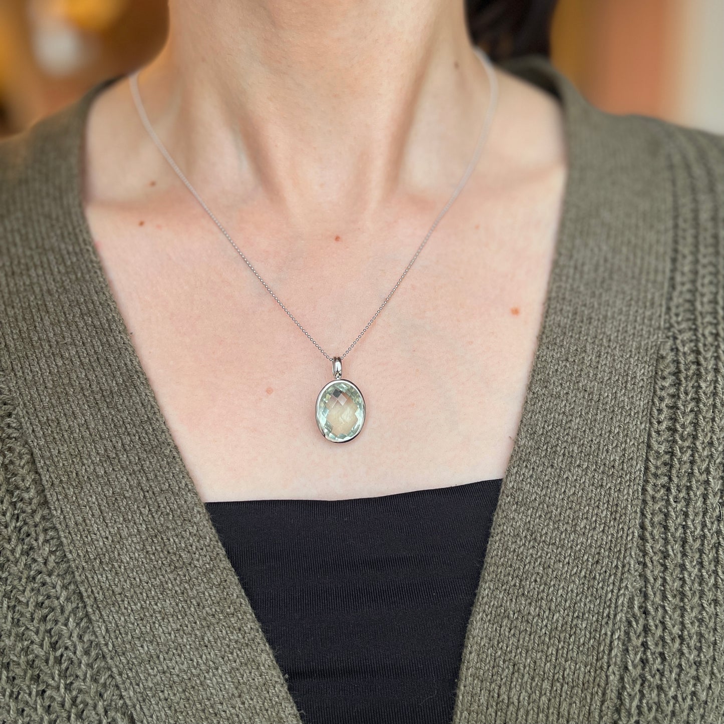 Estate 14KT White Gold Oval Checkerboard Bezel Green Amethyst Pendant