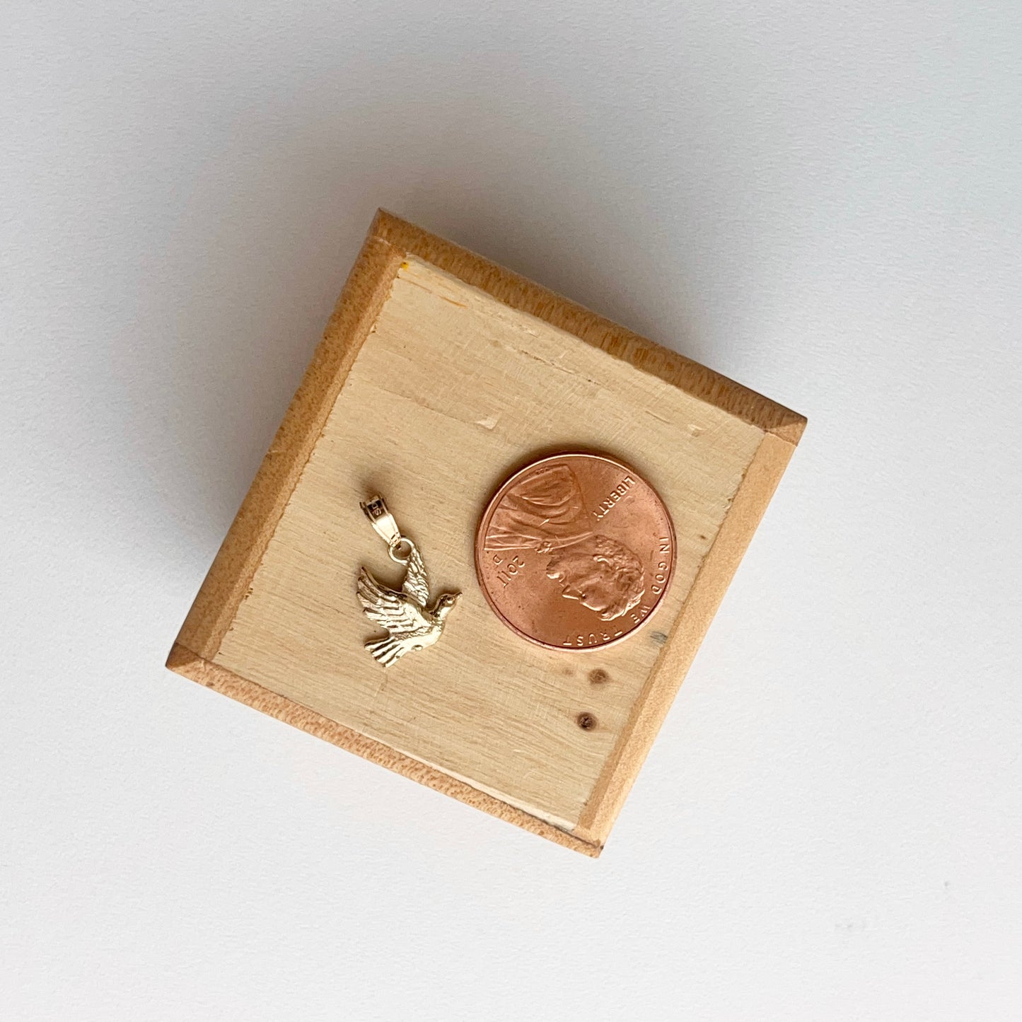 10KT Yellow Gold Small Flying Dove Pendant Charm