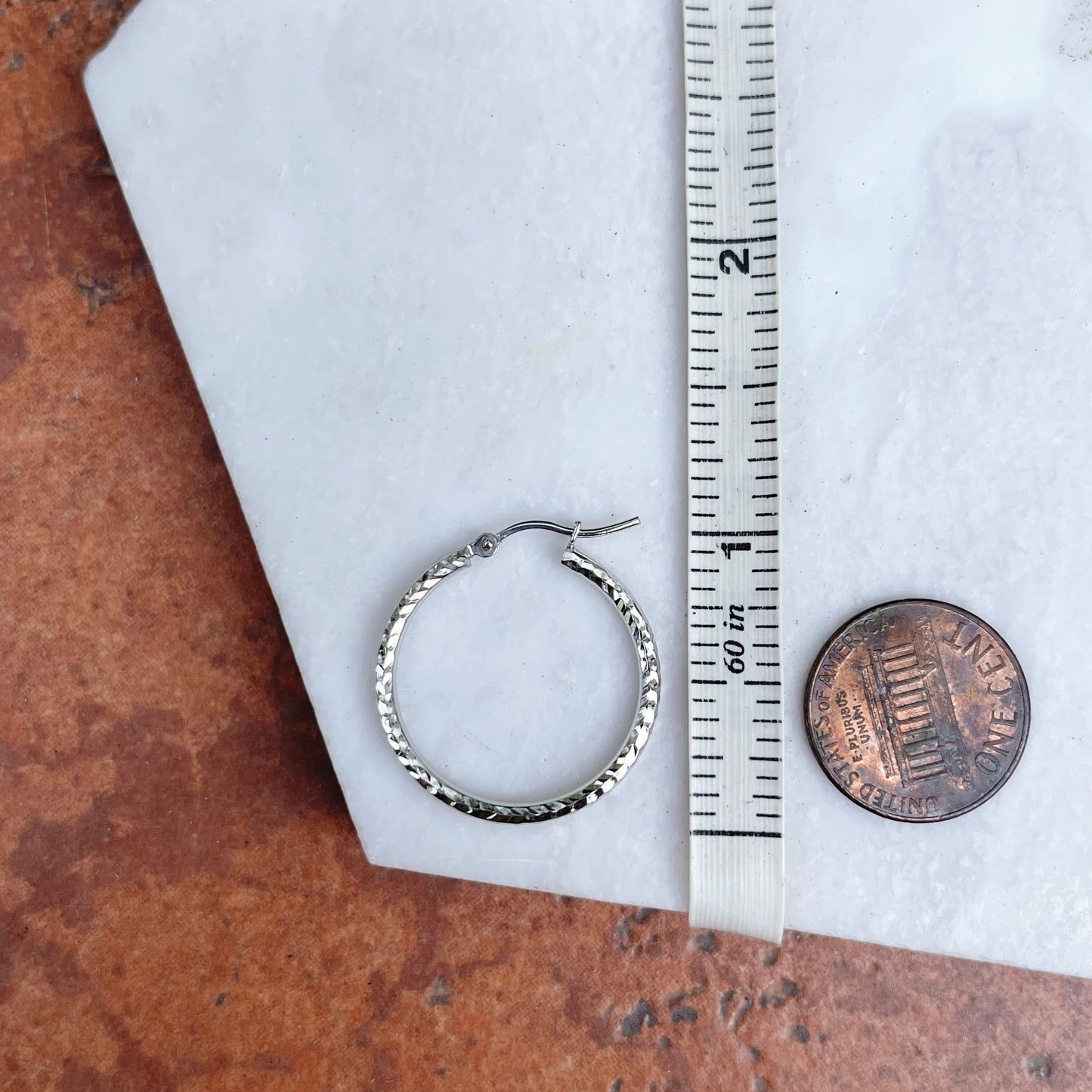 10KT White Gold Diamond-Cut Tube Round Hoop Earrings 25mm