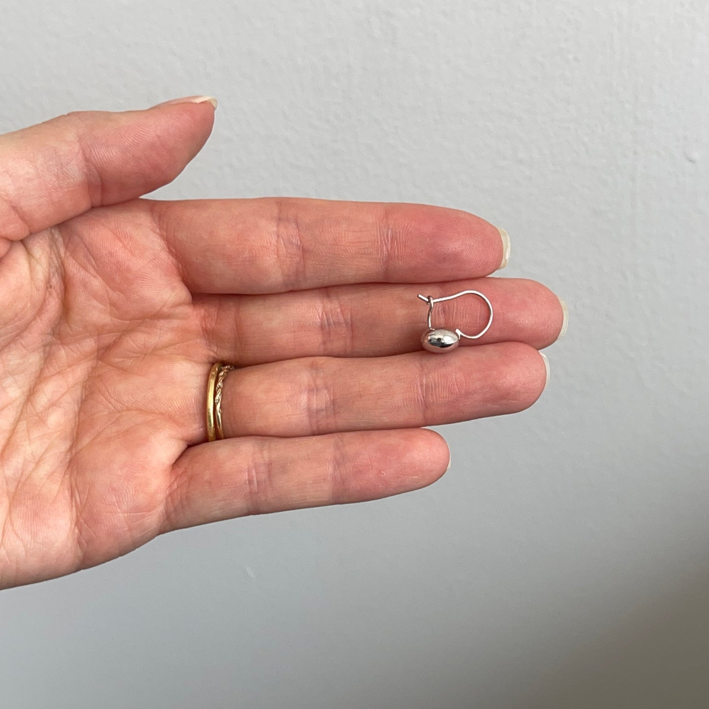 14KT White Gold 8mm Button Ball Kidney Wire Earrings