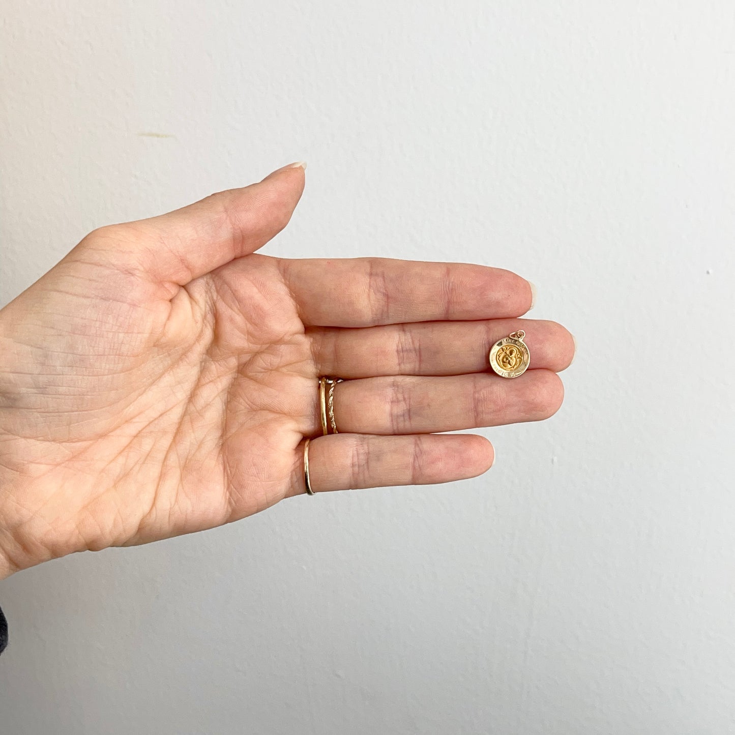 14KT Yellow Gold St Martin de Porres Medal Pendant Charm 12mm