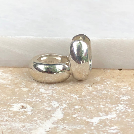 Sterling Silver Polished Hinged Huggie Hoop Earrings, Sterling Silver Polished Hinged Huggie Hoop Earrings - Legacy Saint Jewelry