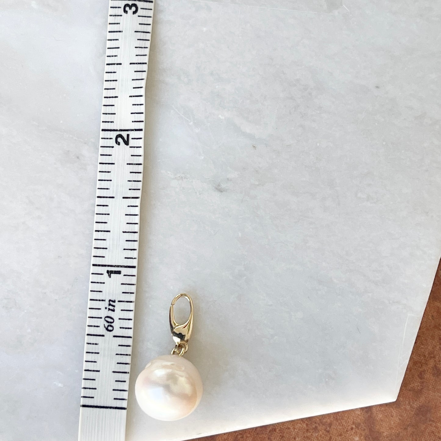 14KT Yellow Gold Freshwater Pearl Simple Pendant Clip Omega