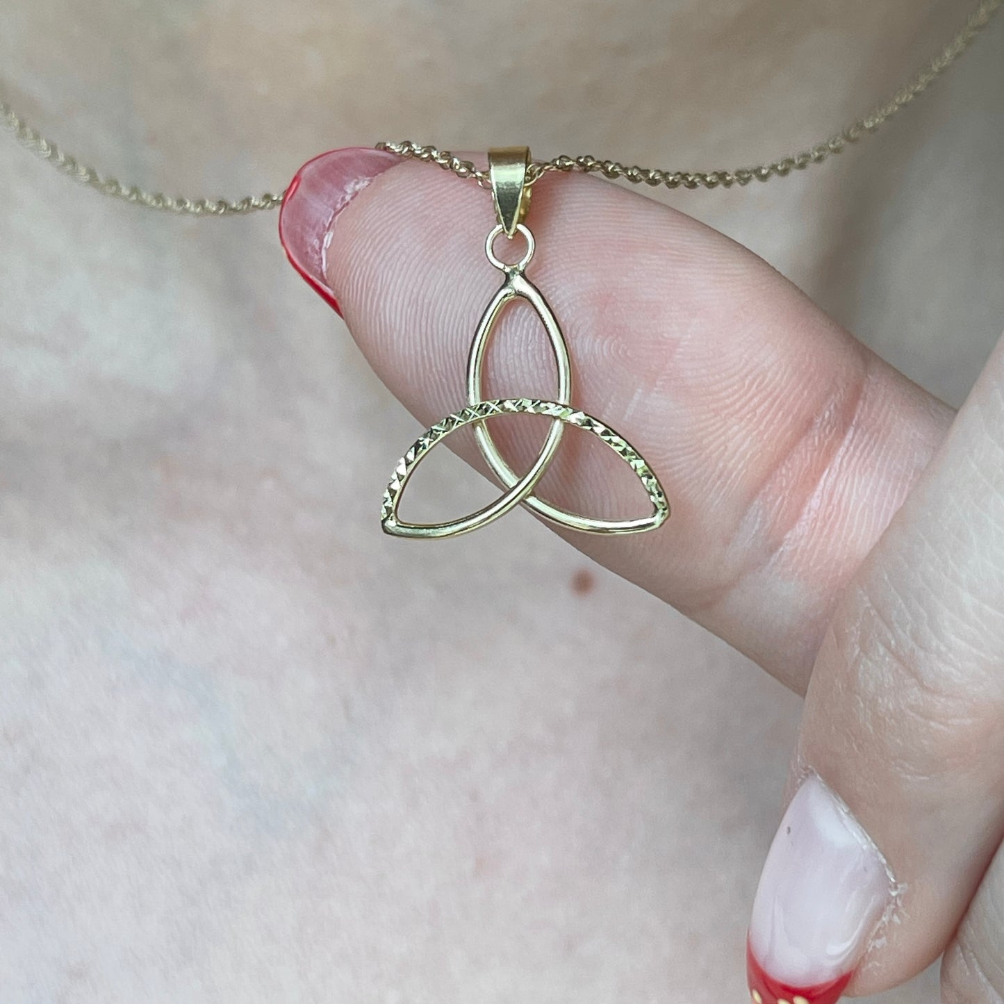 14KT Yellow Gold Diamond-Cut Celtic Trinity Triangle Pendant Charm