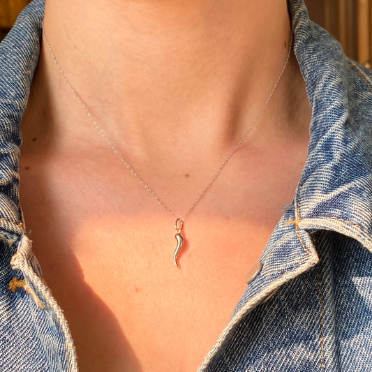 10KT White Gold Small Italian Horn Cornicello Pendant Chain Necklace