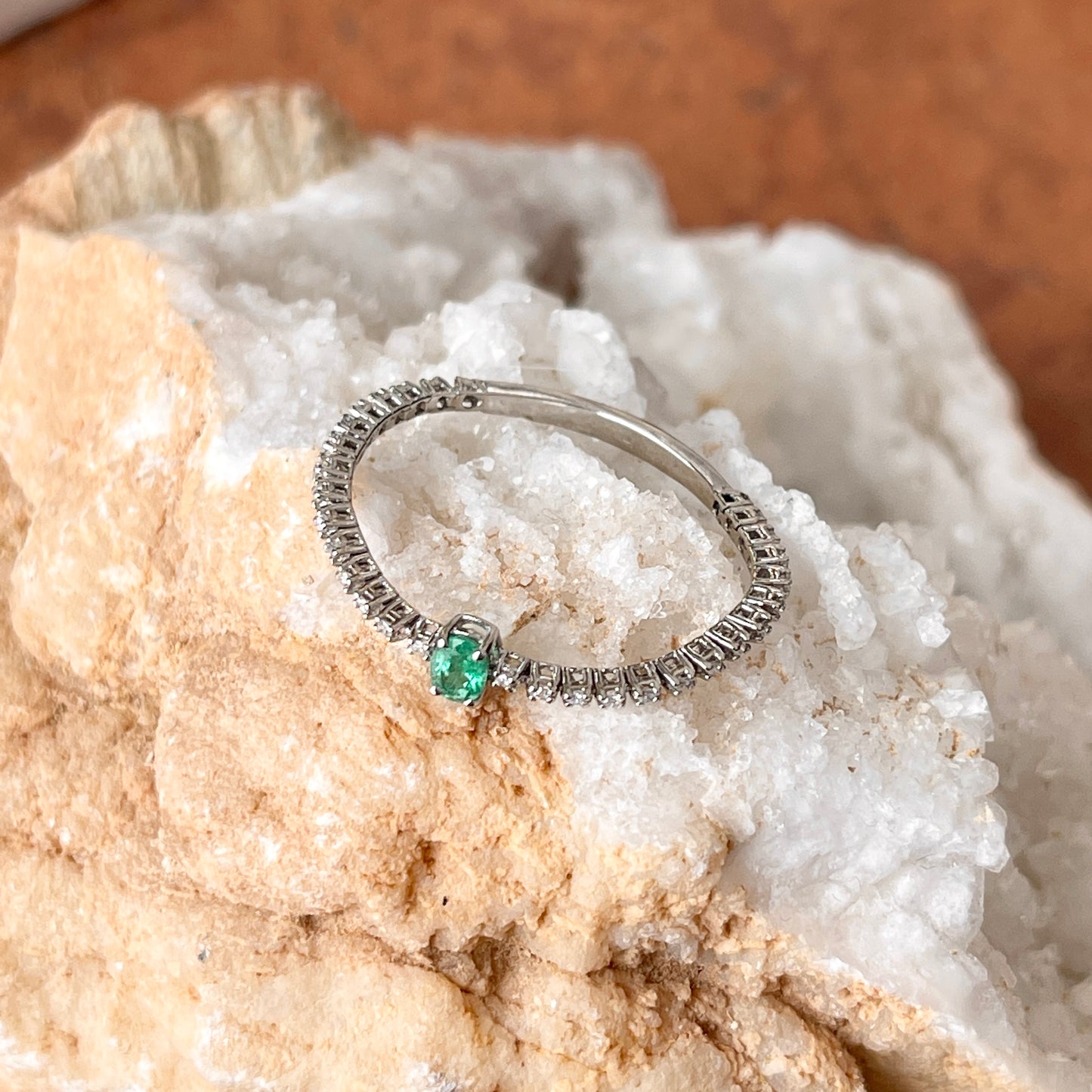 Estate 14KT White Gold Oval Emerald + Diamond Chain Link Ring