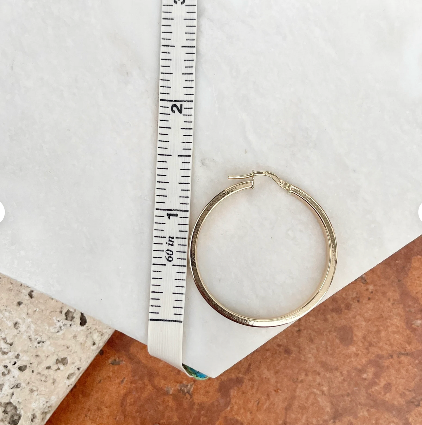 14KT Yellow Gold Ribbed 4mm Flat Tube Round Hoop Earrings 34mm