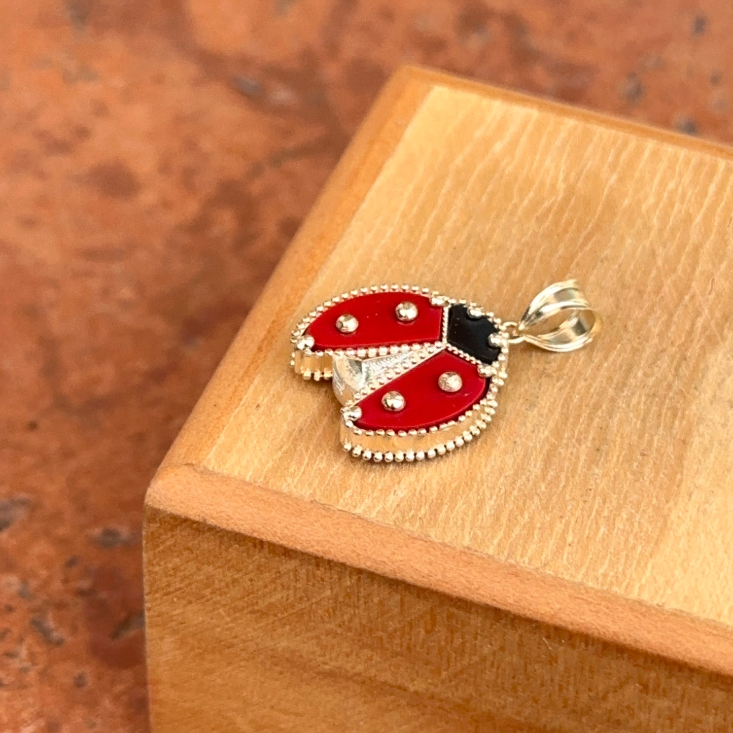 14KT Yellow Gold Red Enamel Ribbed Ladybug Pendant